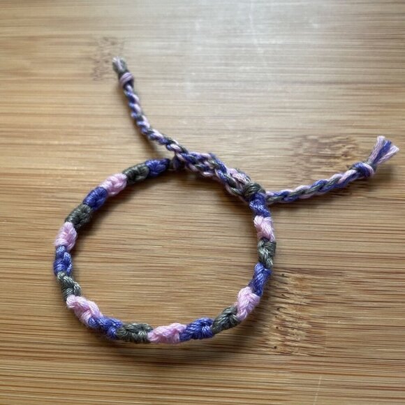 Amira Bracelet, anklet, trendy, comfortable, tie, embroidery thread, woven, gift - Picture 1 of 3